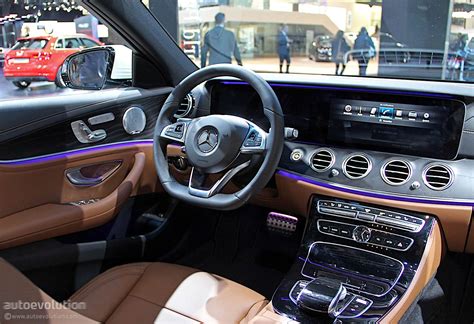 2017 Mercedes Benz E Class Unveiled At The 2016 Detroit Auto Show