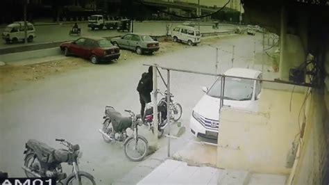 Live Daketi CCTV Footage IN Pakistan Karachi YouTube