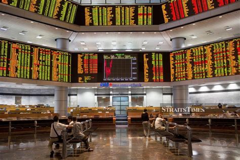 *transaction of a minimum quantity of 500,000 shares or a minimum value of rs 5 crore. KL shares turn mixed at mid-morning | New Straits Times ...