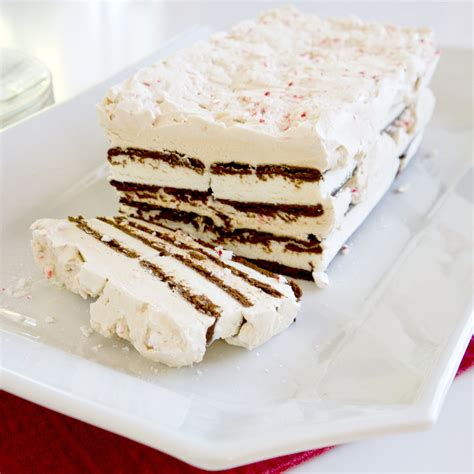 Whipping up a delicious and impressive looking christmas dessert needn't mean spending hours in the kitchen. Easy Ice Cream Cake | POPSUGAR Food