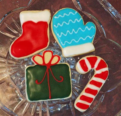 I'm excited to be partnering with mccormick this season as one of their holiday baking experts, to share my love of, and lots of tips for, making christmas cookies! Best Christmas Cookies Decorating Ideas and Pictures ...
