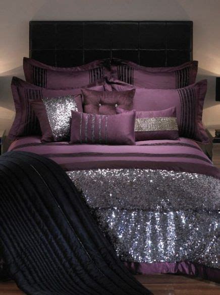 Mirrored end table square sparkly silver diamond crush crystal starshine design add sparkle and elegance to your space with this beautiful breathtaking decorative end table. Pin on Bedroom.