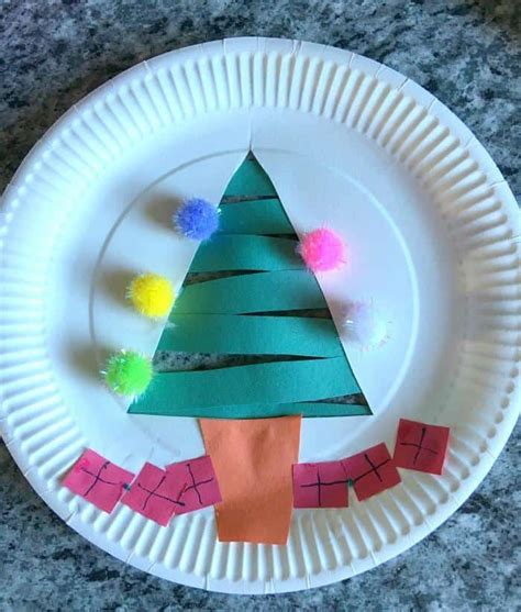 Christmas Paper Plate Craft For Toddlers And Preschoolers