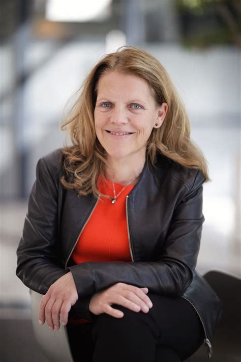 Dit betekent dat er in een groep gevaccineerde mensen. Inenting Janssen-vaccin begint morgen, voordelen wegen op ...
