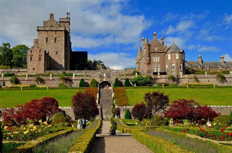 There are 4 ways to get from edinburgh to drummond castle by train, taxi, bus or car. 50 Best Scottish Castles and Manor Houses (Photos)
