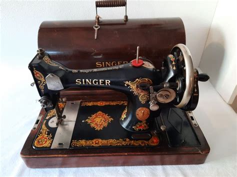 Singer 128k Sewing Machine In Wooden Box 1925 Iron Catawiki