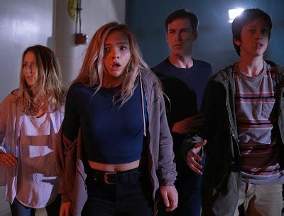 Fox's Mutant TV Show THE GIFTED Poster and Official Images