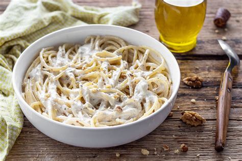 We did not find results for: Pasta al pesto di noci e ricotta, ricetta semplice e ...