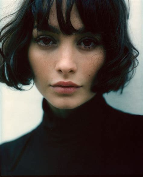 The Modern French Girl Bob Everyone Is Obsessed With French Girl Bob Girls Bob French Girl
