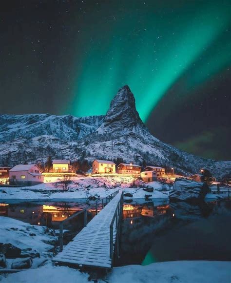 Norveç Te Kuzey Kutup ışıkları Aurora Bolaris Northern Lights At