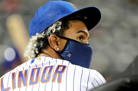 Mets' Francisco Lindor taking and giving advice as he settles into season