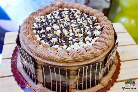 This cake is decorated with mocha praline chocolate toppers and twin. Goldilocks Celebrates "National Cake Day" with a Cake-All ...