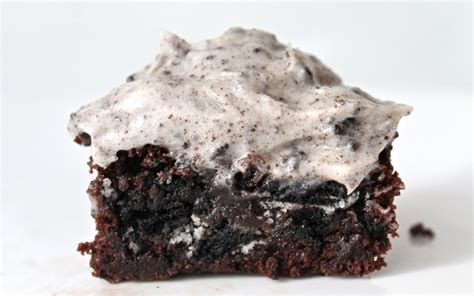 Just mix, bake, and eat. Yammie's Noshery: Oreo Brownie Cupcakes