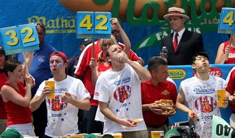 Watch The Nathan's Fourth Of July Hot Dog Eating Contest Live Stream