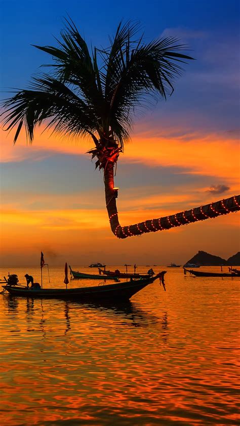 Beautiful Sunset On The Beach Koh Tao Thailand Windows 10 Spotlight