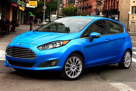2019 Ford Focus Vs 2019 Ford Fiesta Whats The Difference Autotrader