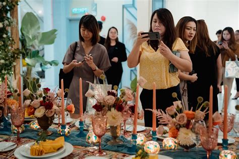 Which wedding decorators provide a best service to customers? We Went To A Wedding Fair In KL And These Local Decorators ...