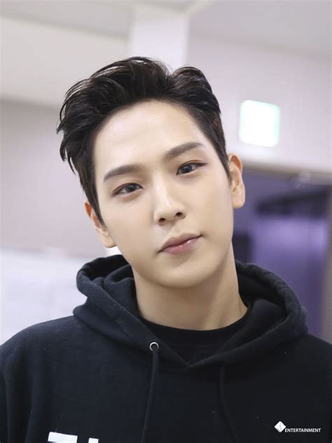 With a medium length fade with a long top and extremely short sides, this hairstyle is sure to attract some attention from the right people. Himchan | Himchan, Asian boy haircuts, Kpop hair