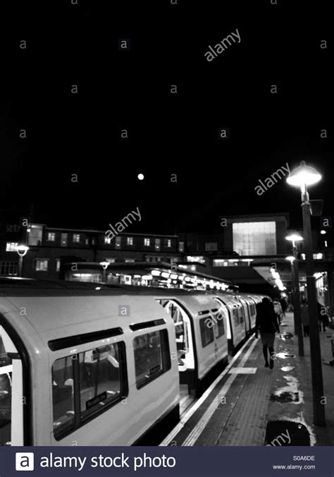 London Underground Black And White Stock Photos And Images Alamy