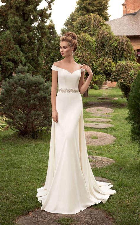 Ivory scalloped beading throughout sleeves, bodice and. 2018 Off The Shoulder Wedding Dress | Sposa 21 - We ...