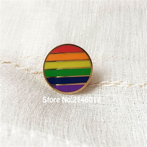 Rainbow Hard Enamel Pins And Brooch 19mm Cute Unique Gay Pride Les Lesbian Lapel Pin Colorful