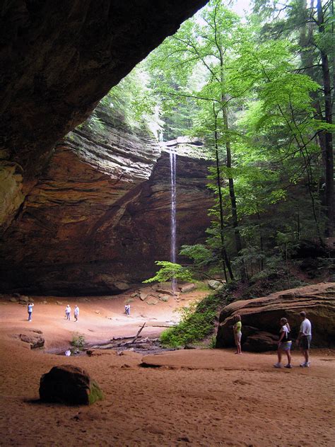 Nestled in stunning hocking hills, just a few miles from old man's cave and other natural attractions, creek's crossing cabins offers solo travelers, couples, families, and groups a truly unforgettable getaway experience. Hocking Hills State Park - Wikipedia