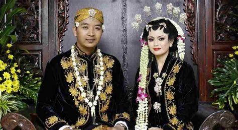 Upacara Adat Sunda Susunan Pernikahan Adat Jawa