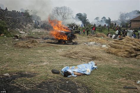 Nepal Holds Mass Cremations With Funeral Pyres As Earthquake Death Toll Reaches 4000 Daily