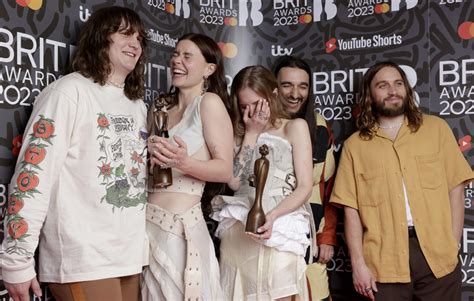 Wet Legs Brits And Grammys Wins Are A Feel Good Indie Fairytale