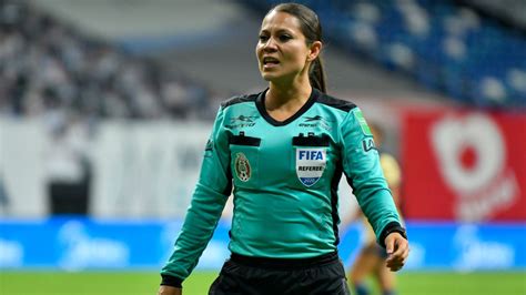 Francia González La árbitra Mexicana Que Estuvo En La She Believes Cup