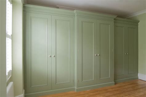 Traditional Fitted Wardrobes Fitted Furniture Alcove Wardrobe