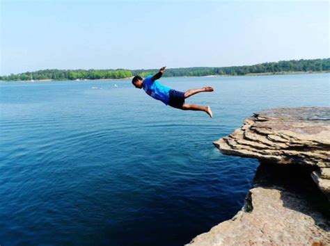 Epic Cliff Jumping In Arkansas Dam Site Park In Heber Springs