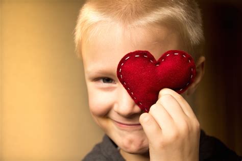 Being passionate not only shows how loving you are but it is also an effective way to make her love you more. 5 Ways to Show Your Love to Others (and Yourself)
