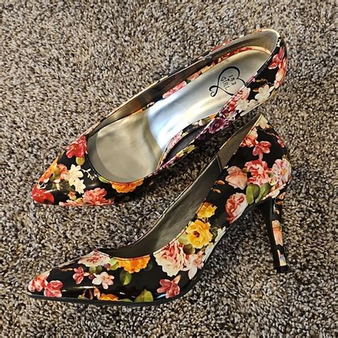 143 Girl Shoes 43 Girl Multicolor Floral Print Pumps Heels Size 9 New Poshmark