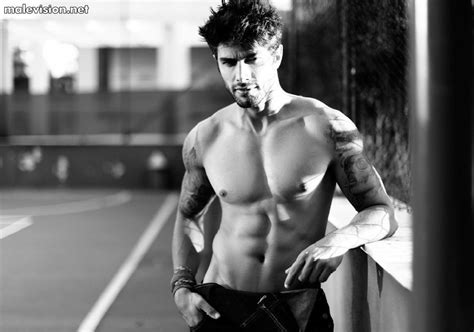 Renan Oliveira Male Models Galleries