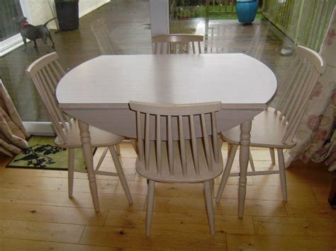 Share the post small drop leaf kitchen tables. ROUND DROP LEAF KITCHEN TABLE IN MELAMINE C/W 4 CHAIRS ...