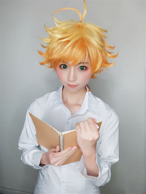 Anime The Promised Neverland Emma Cosplay Wig Short Curly Hair