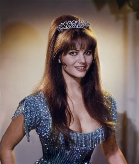 Портрет джины | portrait of gina (сша). CLAUDIA CARDINALE, BIOGRAFIA E FOTO | Donne di bellezza ...