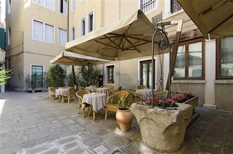 Hotel Do Pozzi Venice Great Prices At Hotel Info