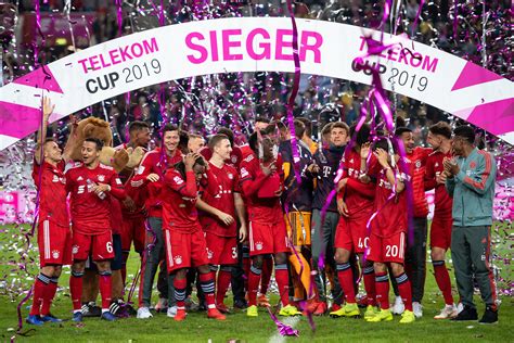 Hier findest du seiten, artikel, bilder und viele informationen über den ganzen fc bayern münchen. Ticker: FC Bayern zittert sich im Telekom Cup 2019 zum Sieg