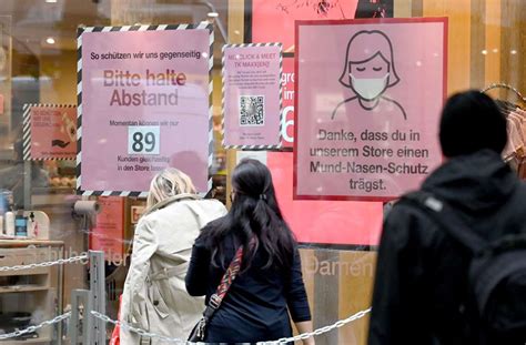 Gleichzeitig steht in der politik der länder die frage im raum, wie künftig mit geimpften und ungeimpften umgegangen werden soll. Baden-Württemberg: Corona-Inzidenz nur noch knapp über ...