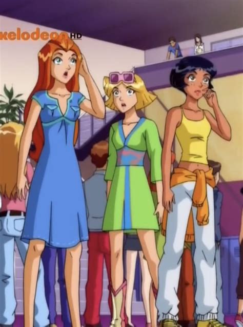 Pin By Victória On Cosplays Spy Outfit Totally Spies Cartoon Outfits