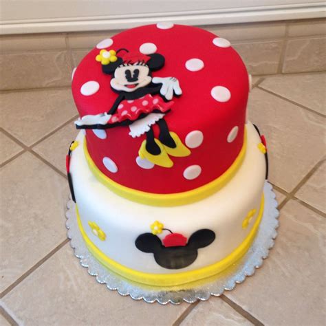 Classic Minnie Mouse Cake By Amber S Little Cupcakery