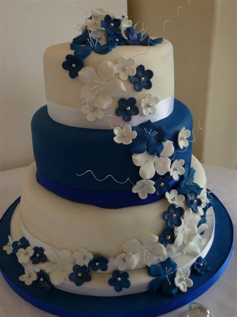 Royal Blue Wedding Cake With Flower Details Wedding Cakes Blue Royal