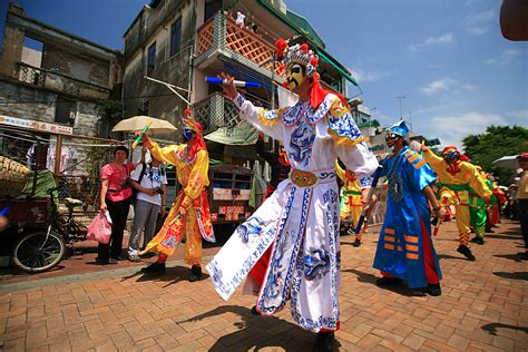 Arts & Culture - Hong Kong - Research Guides at Savannah ...