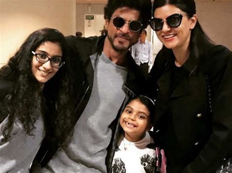 Born sushmita shubeer sen on 19th november, 1975 in hyderabad, andhra pradesh and educated at st. Pic: Shah Rukh Khan shares a sweet moment with Sushmita ...