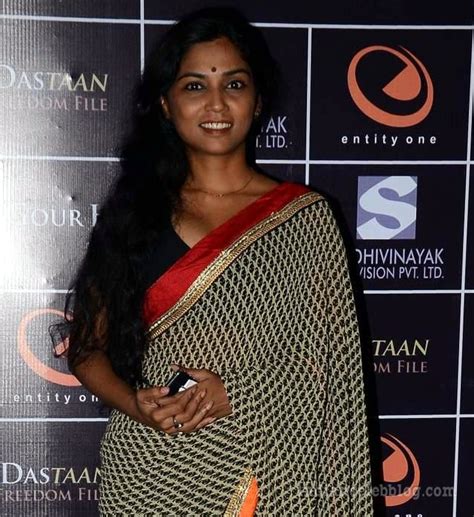 Usha Jadhav Marathi Actress Transparent Saree Navel Show Event Pics