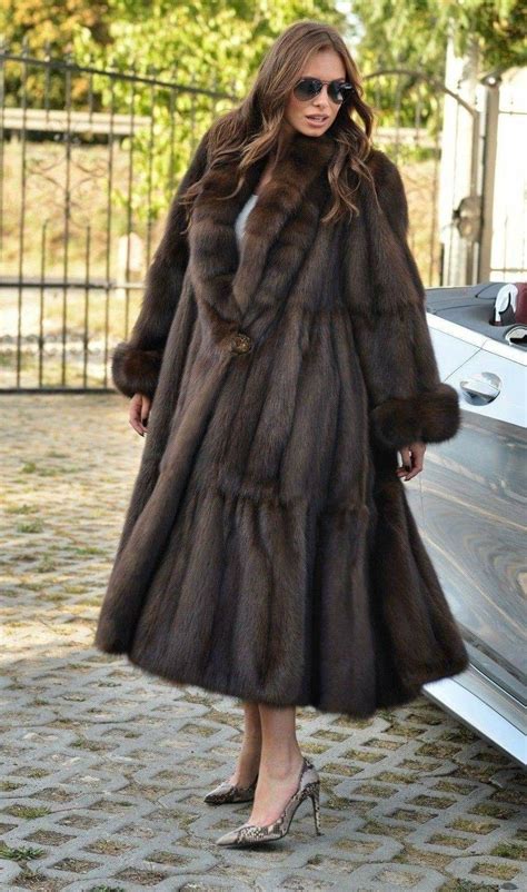 Pin By Beautiful Furs On Sable Marten Furs 3 Sable Fur Coat Sable Coat Fur Coat