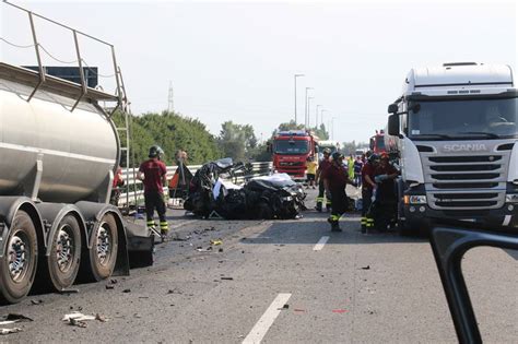 L'incidente è avvenuto lungo una delle strade preferite dai motociclisti. Cremona, l'incidente in autostrada - Corriere.it