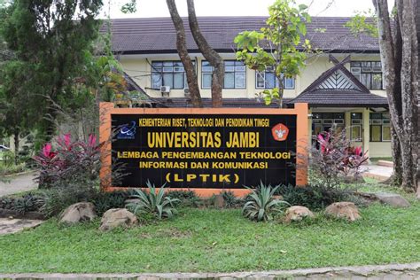 √ Profil Universitas Jambi Unja
